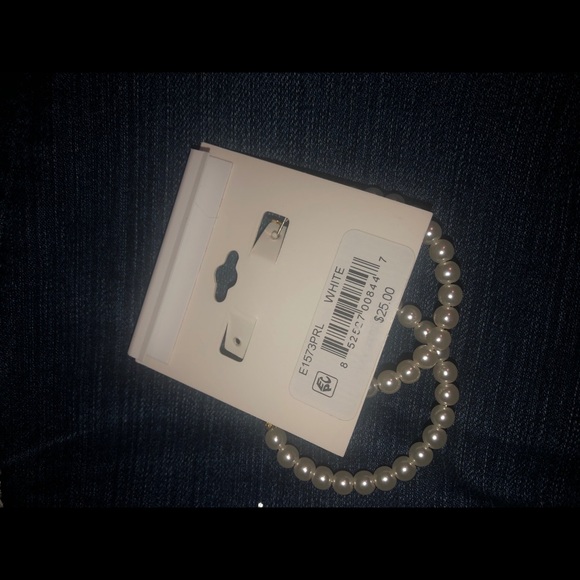 Zenz11 pearl earrings - Picture 2 of 2